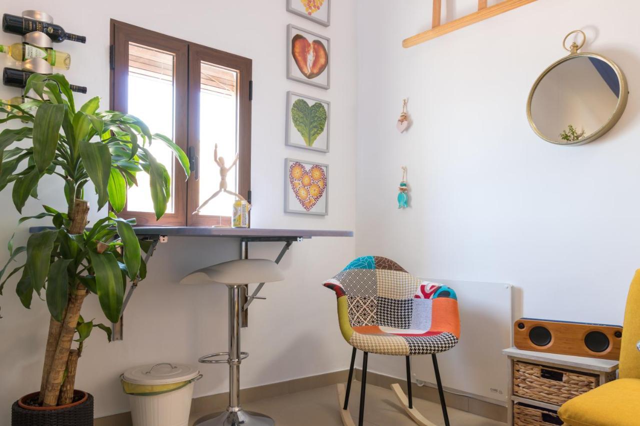 La Vila Feliz, gemütliches privates Apartment im typischen Fischerhaus mit fantastischem Meerblick Villajoyosa  Exterior foto